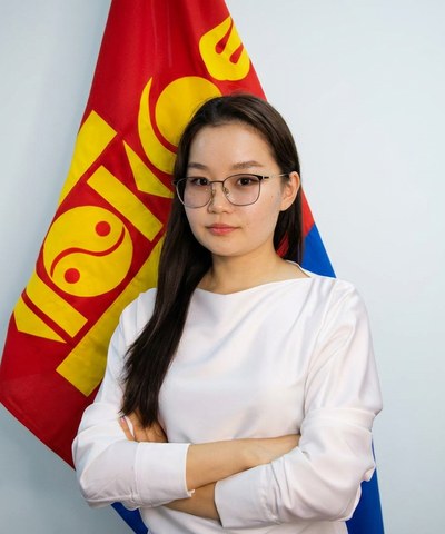 Б. Анужин